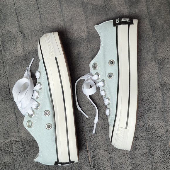Converse CTAS Lift Platform Sketch Low Top in Winter Slay Size 8.5, New W Tags - Picture 13 of 17